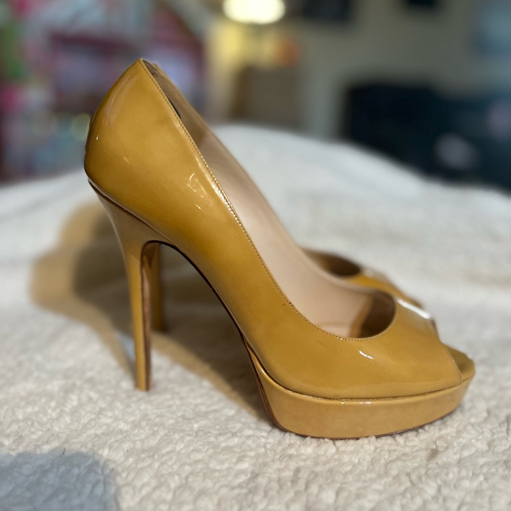 JIMMY CHOO PATENT LEATHER CROWN PEEP TOE